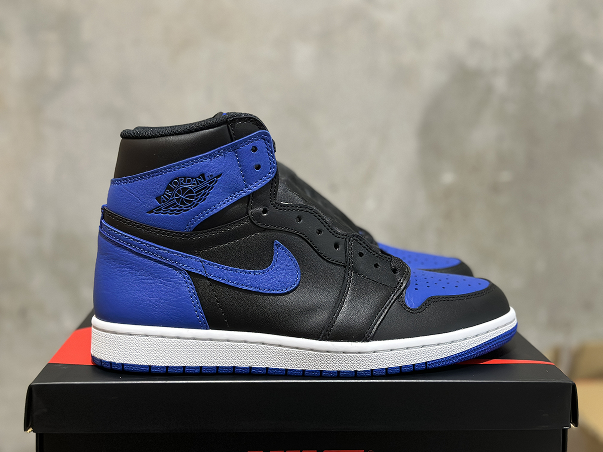 Air Jordan 1 OG Retro High Royal 555088-077 Size: 40.5-47.5